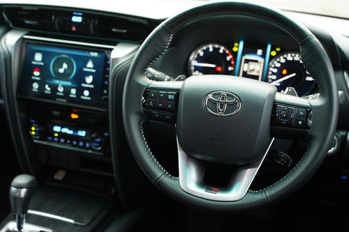 Second hand 2022 Toyota Fortuner 4x2 2.8 GR Sport AT DSL 