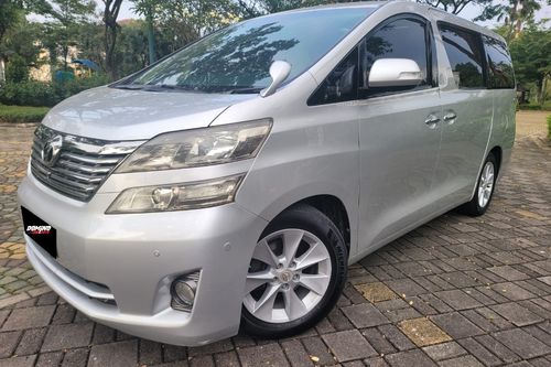 2nd Hand 2011 Toyota Vellfire 2.4 V AT