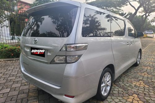 Old 2011 Toyota Vellfire 2.4 V AT