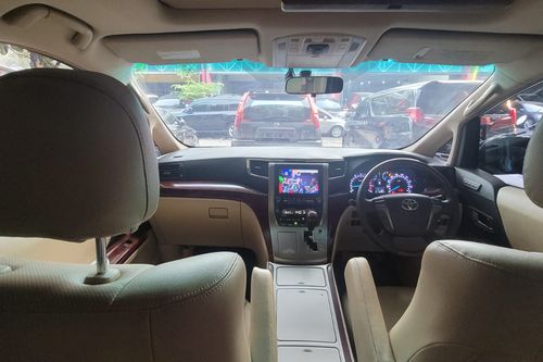 Used 2011 Toyota Vellfire 2.4 V AT