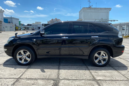 2nd Hand 2010 Toyota Harrier 2.4 L A/T PREMIUM FULL OPTION