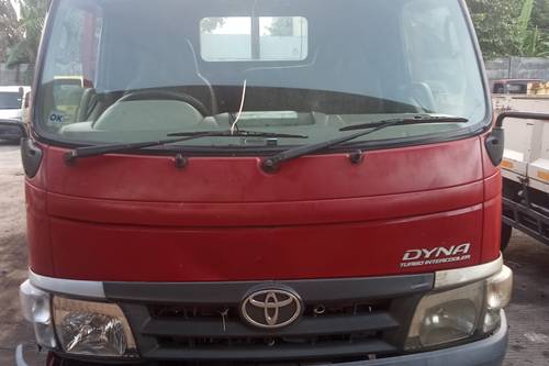 2012 Toyota Hilux Double Cabin 2.5L MT