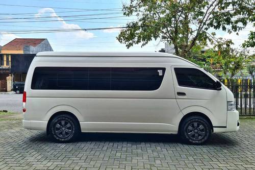 2021 Toyota Hiace STD Manual