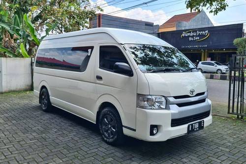 2021 Toyota Hiace STD Manual