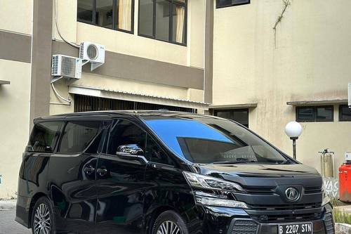 Second Hand 2015 Toyota Vellfire HEV 2.5L VIP