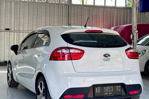 2014 Kia Rio  SE 1.4L AT