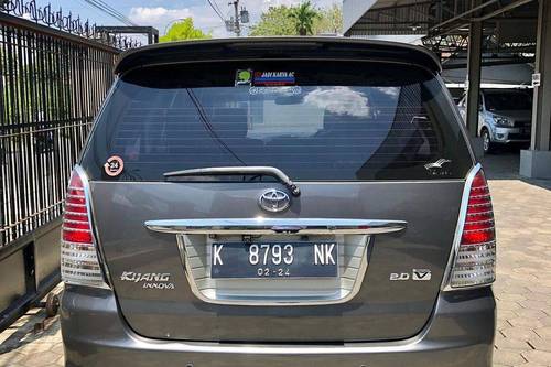 2010 Toyota Kijang Innova 2.0 V AT