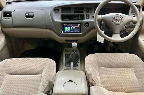 2004 Toyota Kijang  1.8L LGX