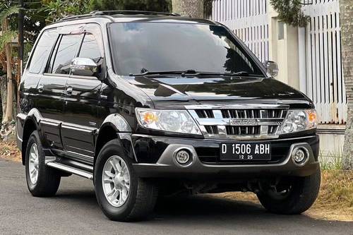 2014 Isuzu Panther GRAND TOURING