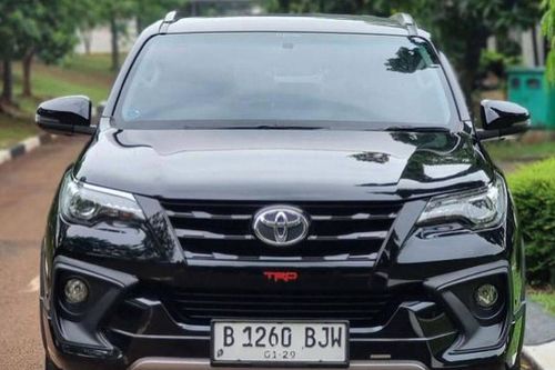 2019 Toyota Fortuner 4X2 G AT DIESEL TRD SPORTIVO Bekas