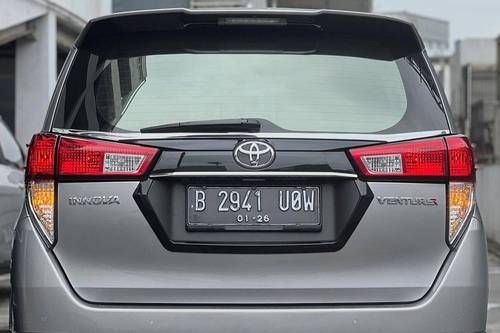 2021 Toyota Kijang Innova 2.4L Venturer AT