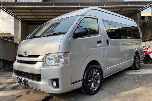 2018 Toyota Hiace Commuter Manual	Luxury Bekas