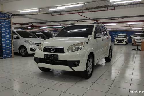 2014 Toyota Rush  1.5 S AT TRD SPORTIVO LUX