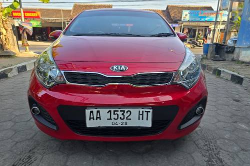 2013 Kia Rio  MT 1.4 HB