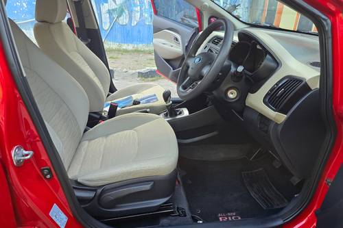 2013 Kia Rio  MT 1.4 HB