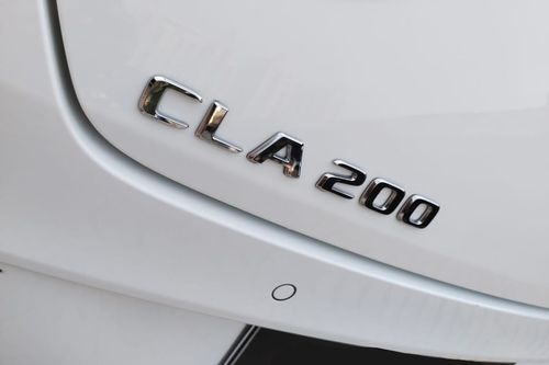 2019 Mercedes Benz CLA-Class 200 AMG Line bekas