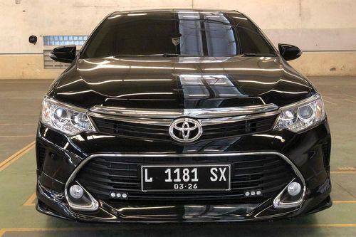 Second Hand 2016 Toyota Camry V 2.5L AT