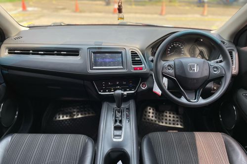 Old 2017 Honda HRV 1.5 E CVT SE
