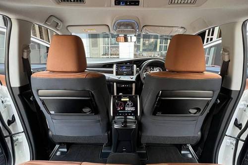 2020 Toyota Kijang Innova REBORN 2.4 V AT DIESEL TRD