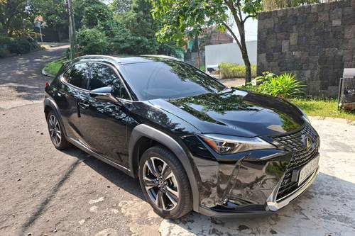 2021 Lexus UX  200 F-Sport Bekas