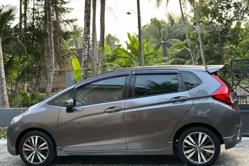Beli mobil bekas