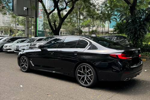 2021 BMW 5 Series Sedan  520i M Sport