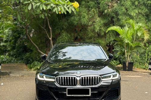 2021 BMW 5 Series Sedan  520i M Sport