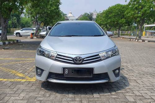 2014 Toyota Corolla Altis V AT bekas