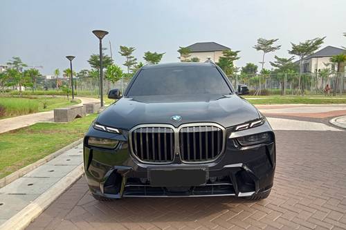 2023 BMW X7 xDrive40i M Sport Bekas