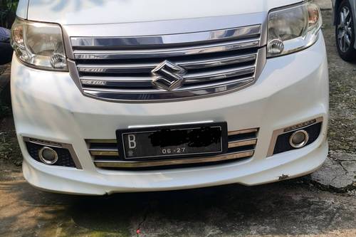 2016 Suzuki APV Arena APV SGX A/T ARENA LUX R17 bekas