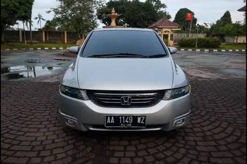 2004 Honda Odyssey  2.4 S AT bekas