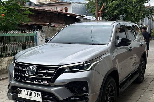 2022 Toyota Fortuner 4x2 2.8 GR Sport AT DSL