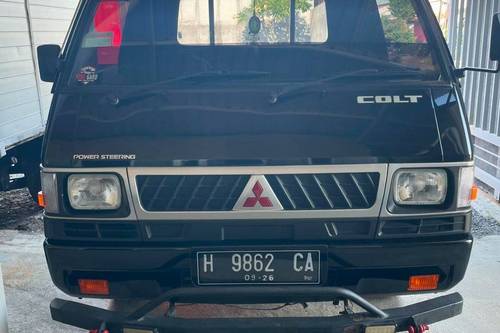 2021 Mitsubishi L300 Pickup Standard bekas