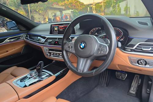 2021 BMW 7 Series Sedan 730Li M Sport