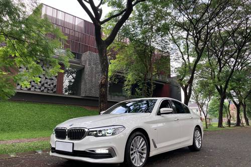 2019 BMW 5 Series Sedan  530i Luxury