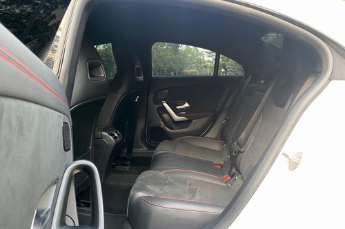 2019 Mercedes Benz CLA-Class 200 AMG Line bekas