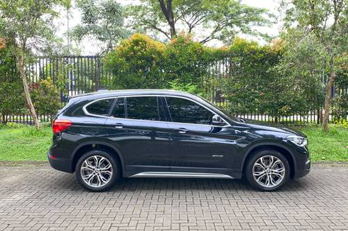 2018 BMW X1  sDrive18i xLine