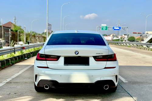 2019 BMW 3 Series Sedan 330i M Sport