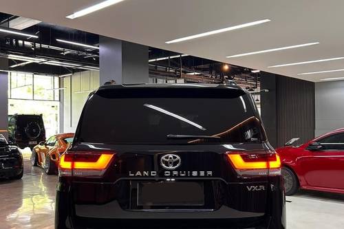 2023 Toyota Land Cruiser VX-R