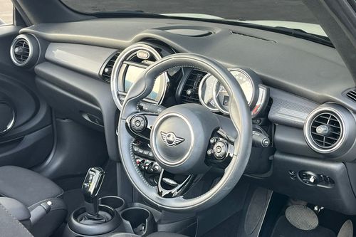 2019 MINI Convertible COOPER S CABRIO bekas