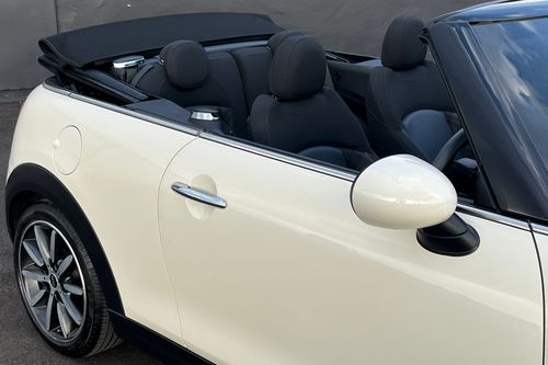 2019 MINI Convertible COOPER S CABRIO bekas