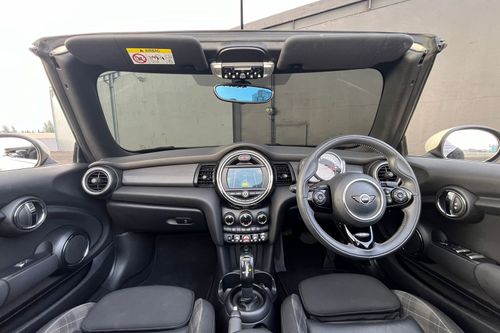 2019 MINI Convertible COOPER S CABRIO bekas