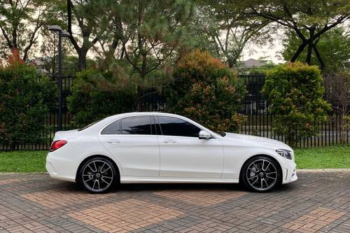 2021 Mercedes Benz C-Class Estate C 300 AVANTGARDE