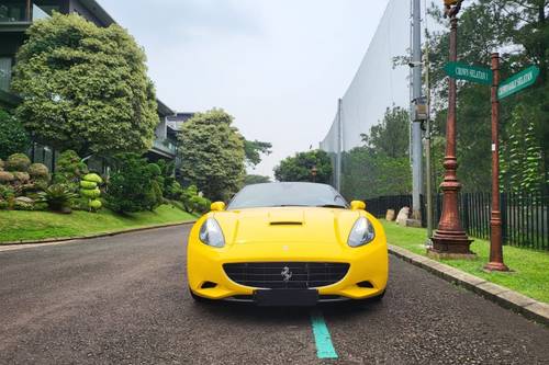 2013 Ferrari California T 4.3 AT