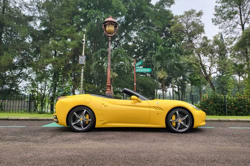 2013 Ferrari California T 4.3 AT