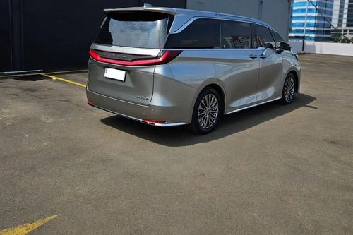 Used 2024 Lexus LM 350 (7-Seater)