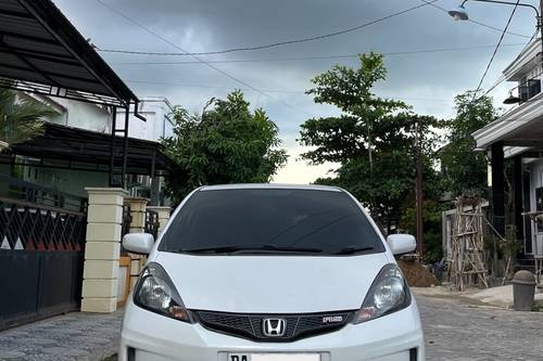 2013 Honda Jazz  1.5 GE8 AT bekas