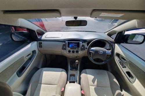 2014 Toyota Innova BENSIN G 2.0 MT