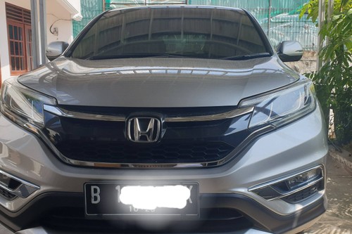 2015 Honda CR-V  2.4L AUTOMATIC bekas