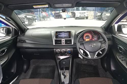 2016 Toyota Yaris  G AT